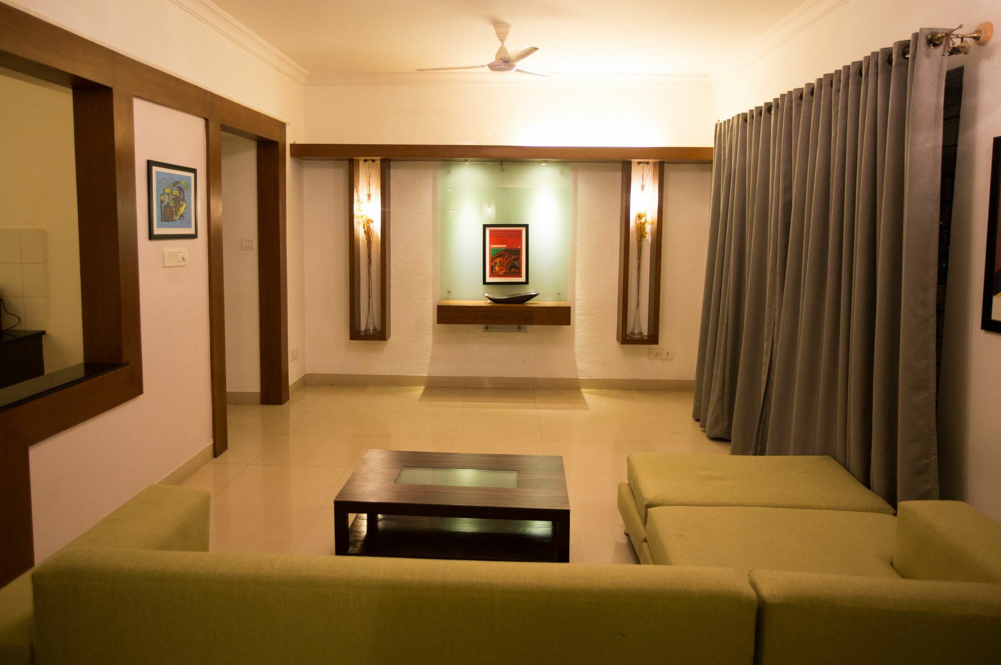 Sherwood Suites 2*