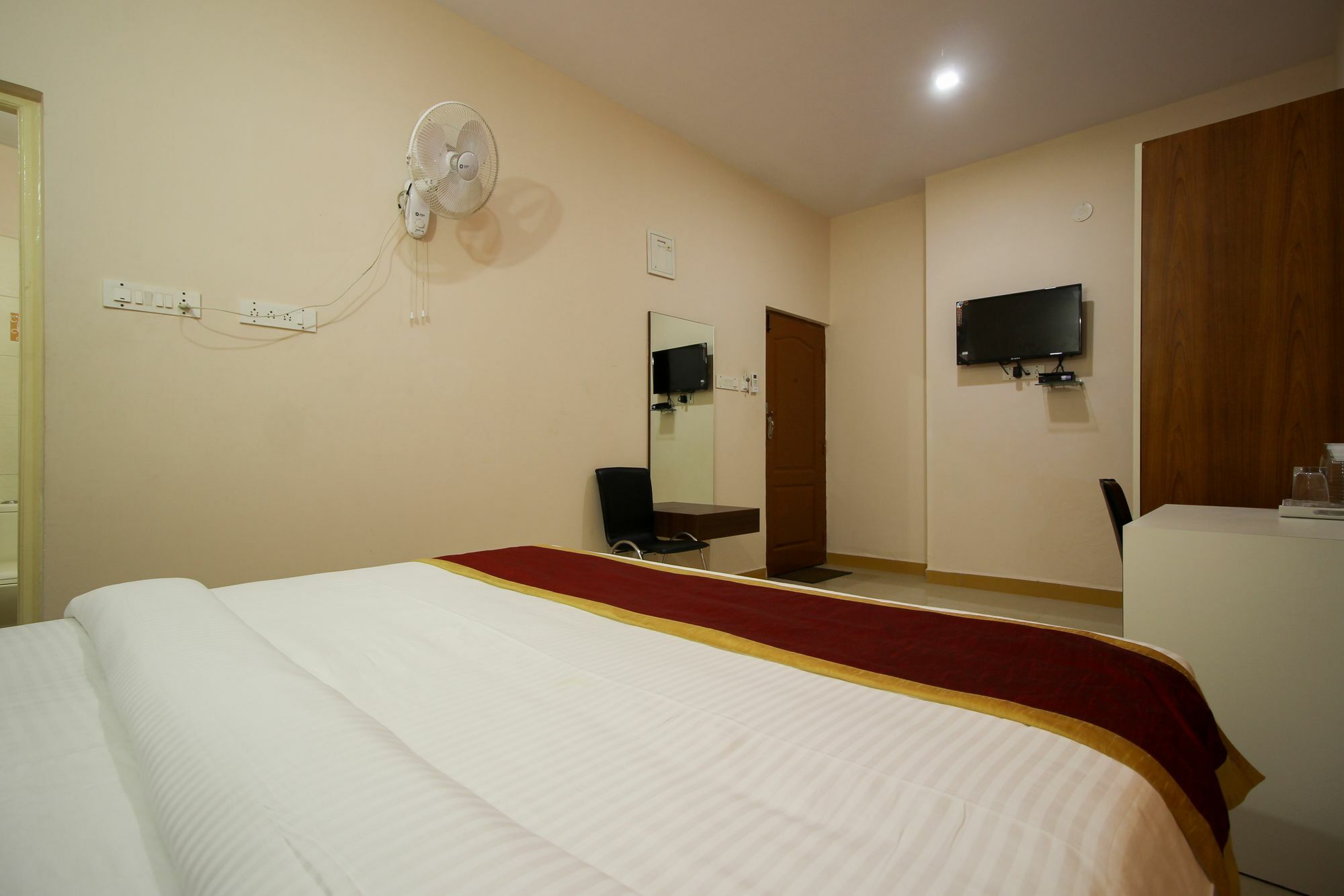 Oyo 8116 Park Hotel