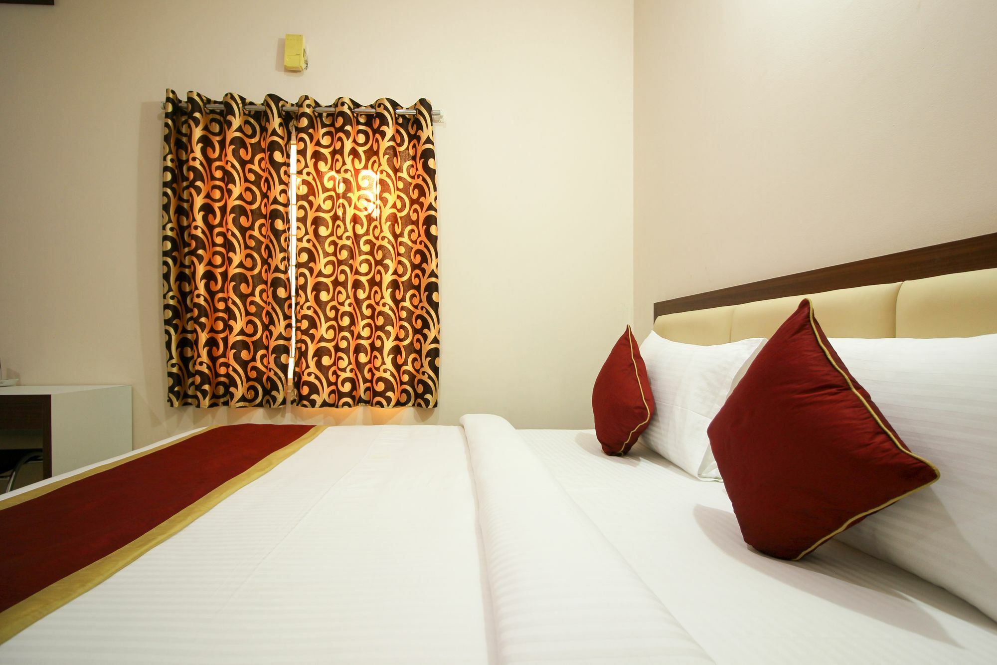 Oyo 8116 Park Hotel