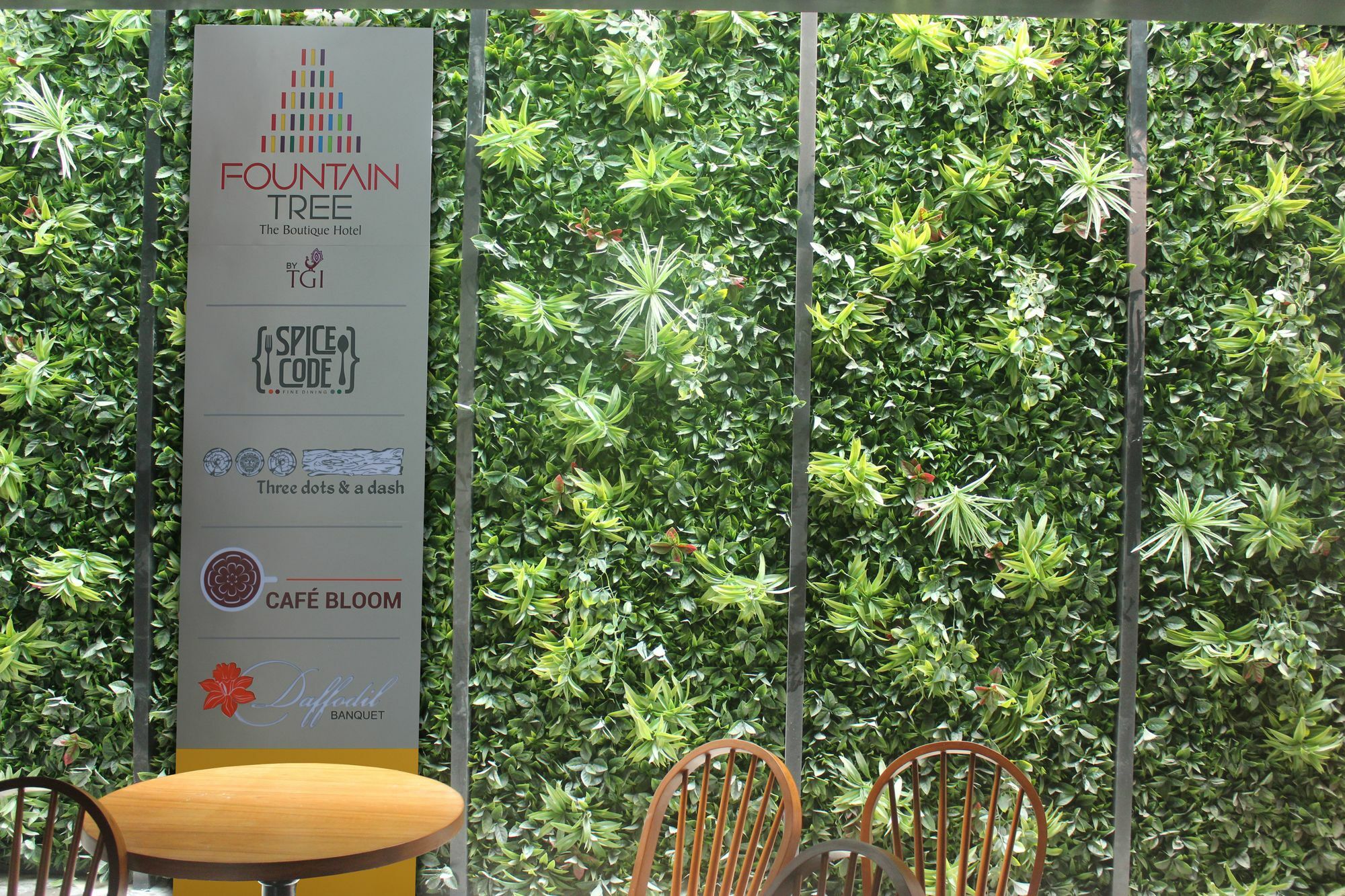 Fountain Tree By Tgi Hotel