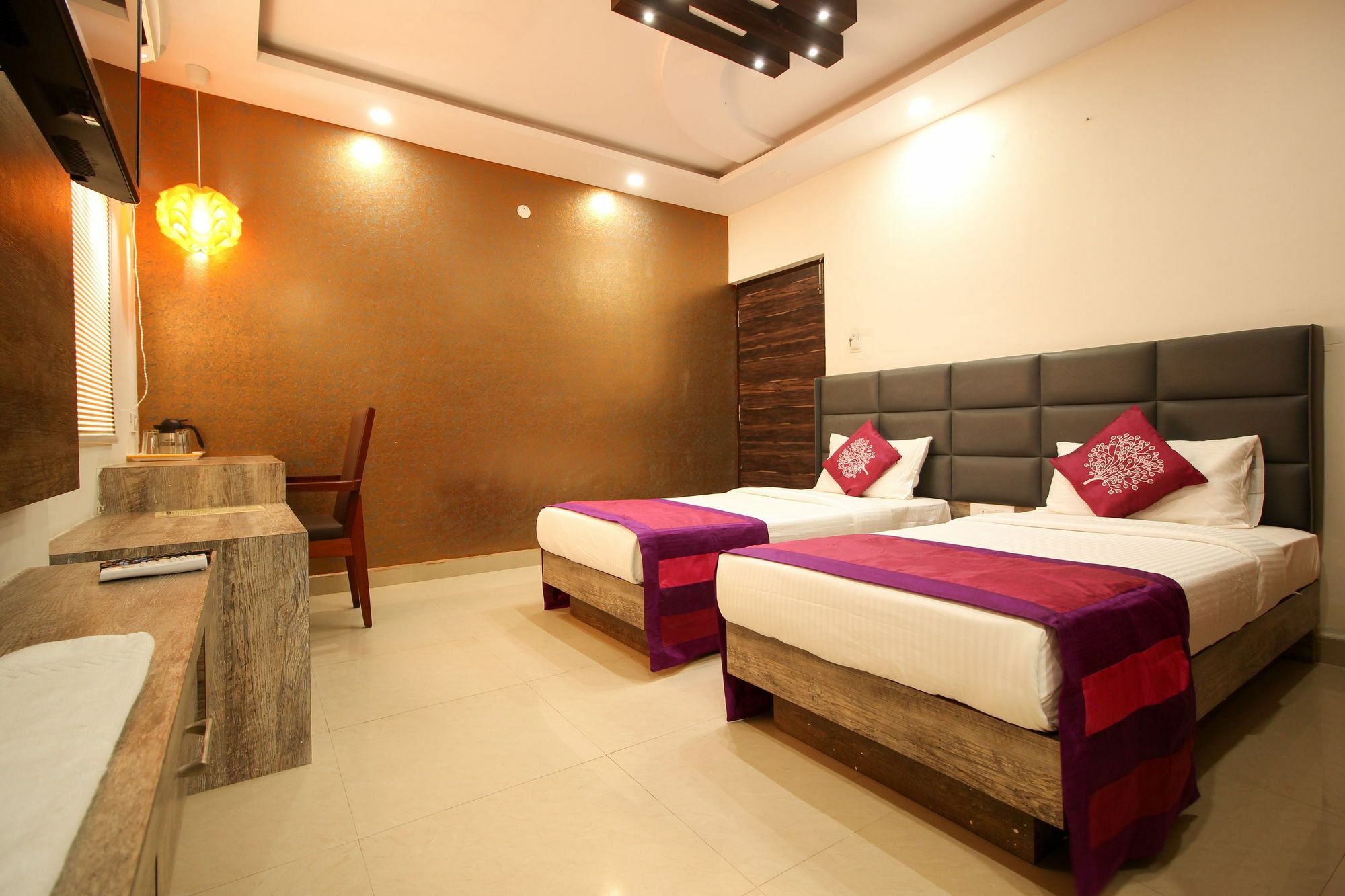 Hotel Fabexpress Mayuri Residency - Marathahalli