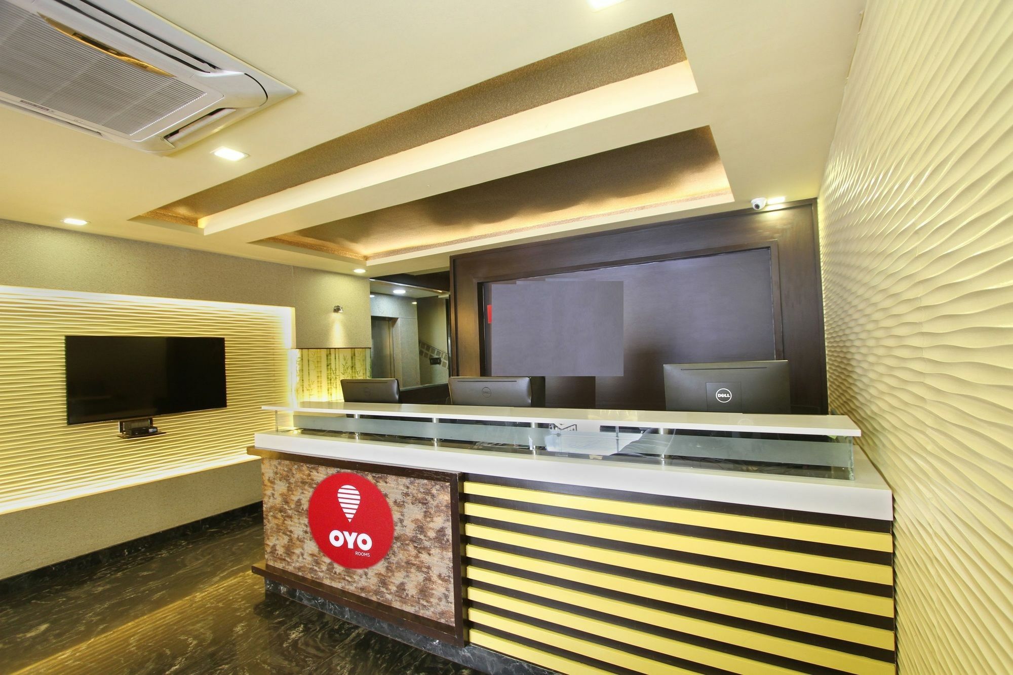 Hotel Oyo 5381 Swaraj Sarovar 2*
