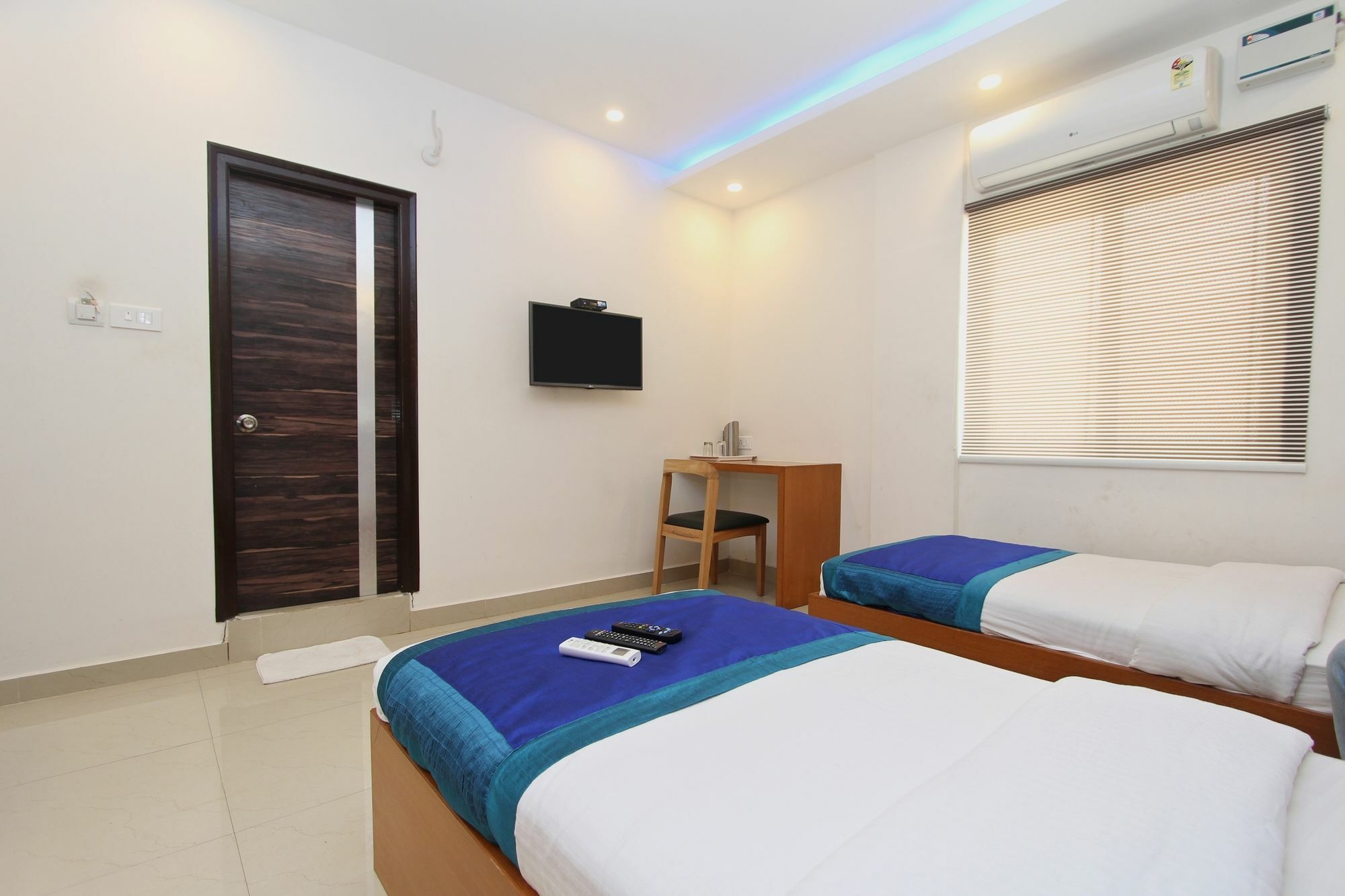 Hotel Fabexpress Mayuri Residency - Marathahalli 4*