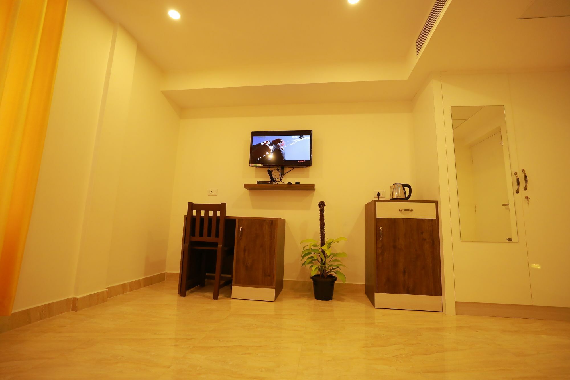 Fabhotel Oakwey - Indiranagar Hotel