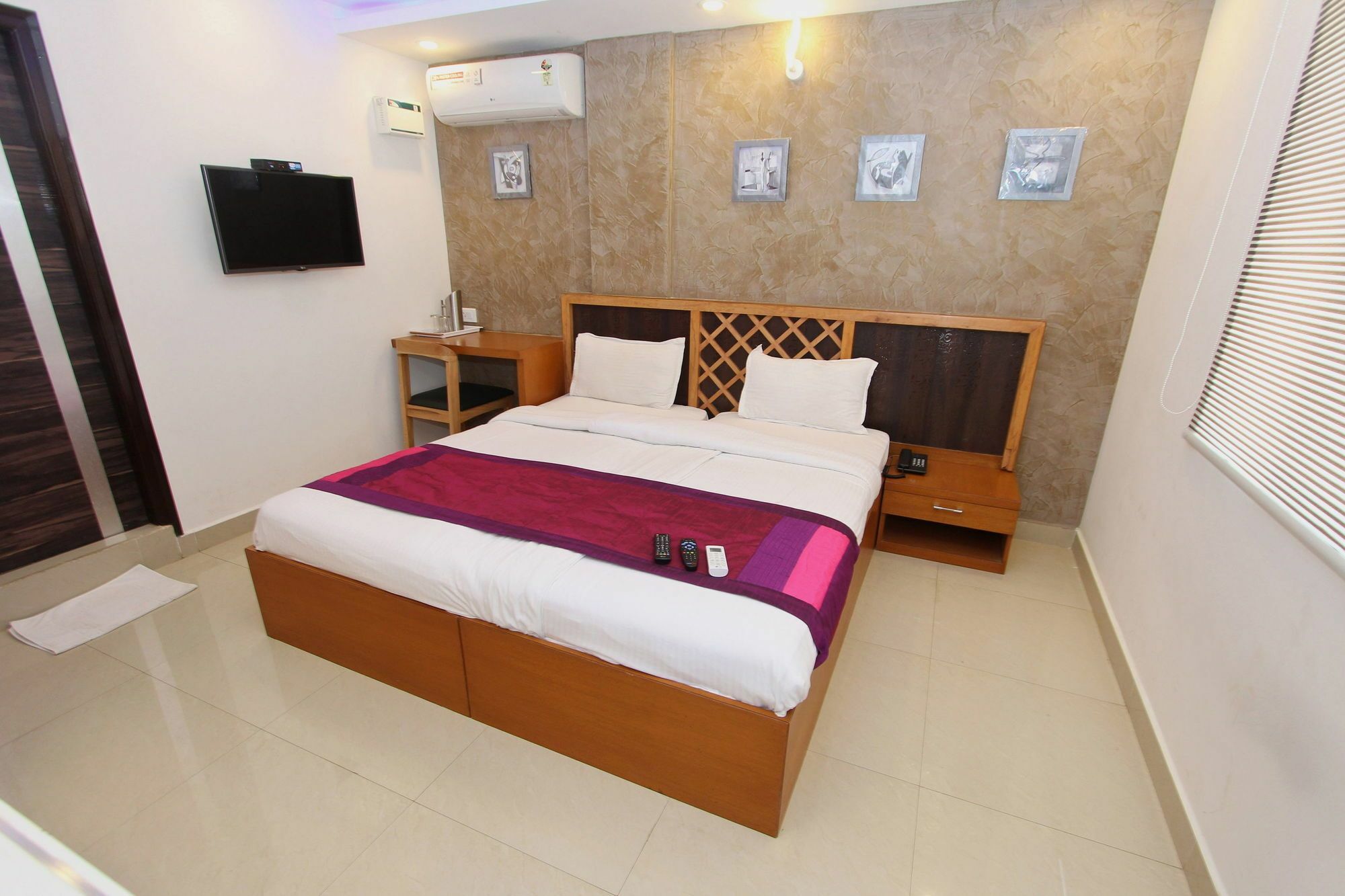 Hotel Fabexpress Mayuri Residency - Marathahalli