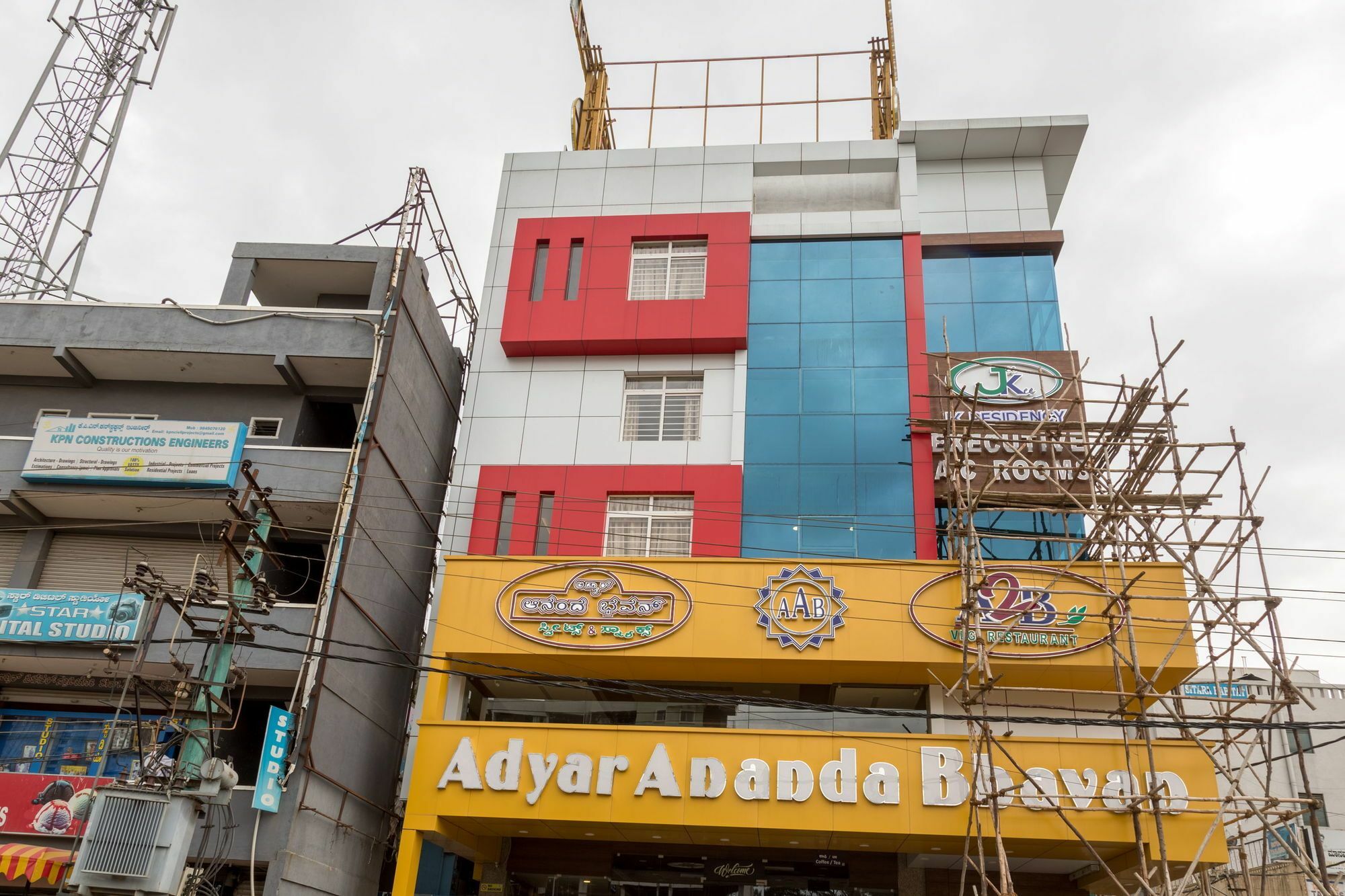 Hotel Oyo 9249 Jk Residency