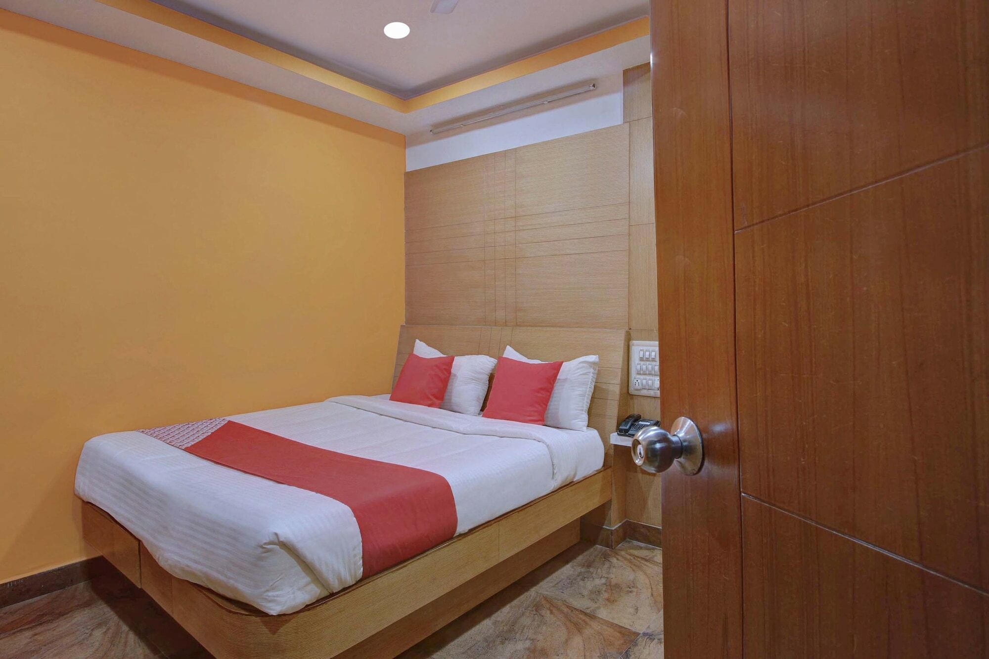Oyo 19559 Pavithra Paradise Bangalore