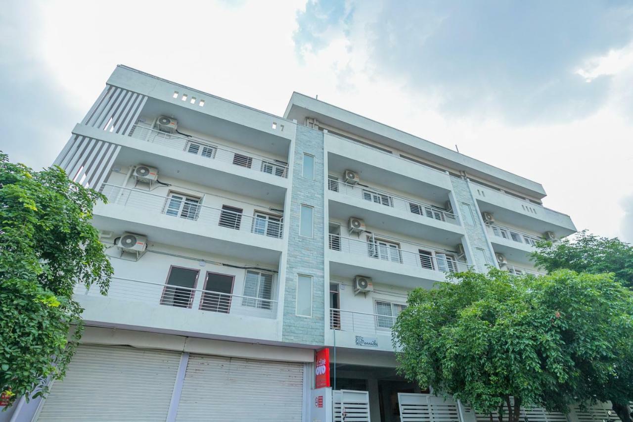 Hotel Oyo Flagship 29560 Bgs Gleneagles Global Hospital Bangalore