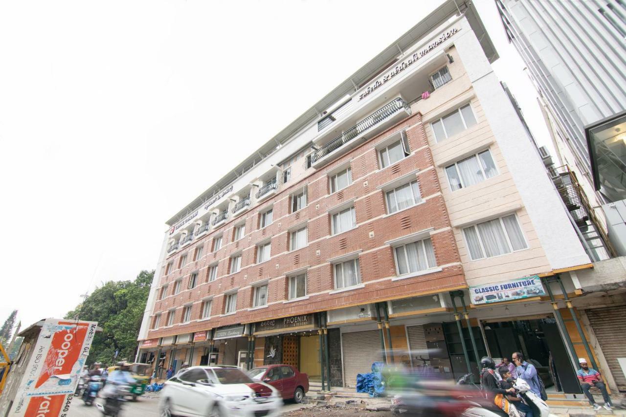 Capital O 18788 Phoenix & 3* Bangalore