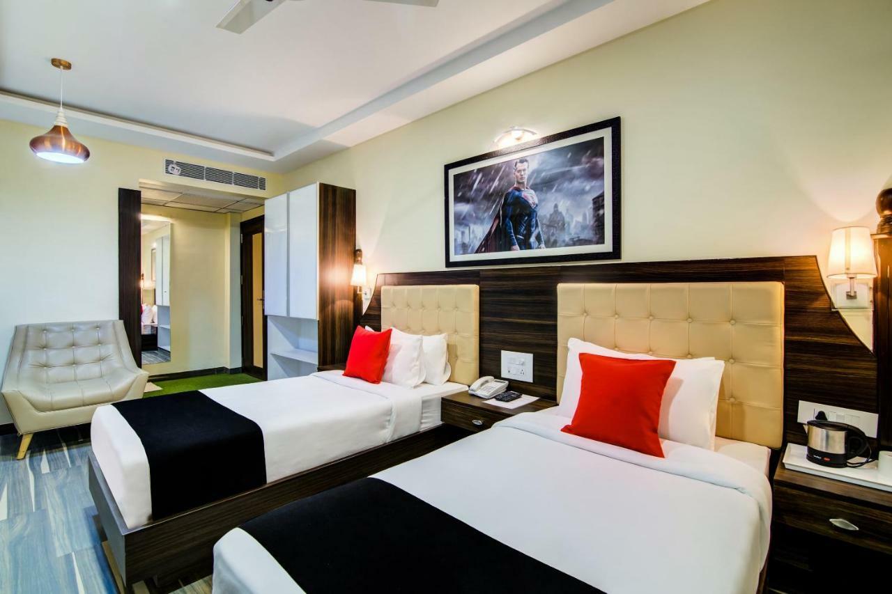 Capital O 18788 Phoenix & Hotel 3*