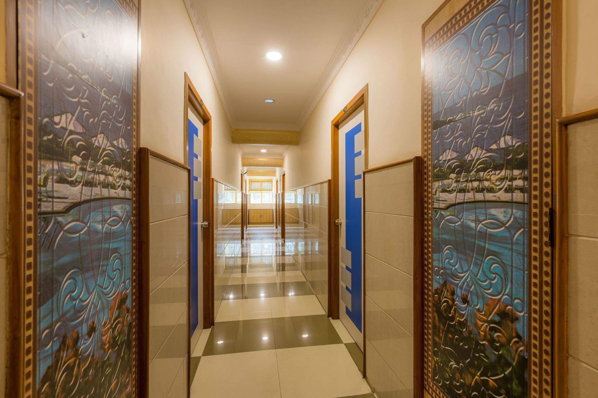Hotel Oyo 9633 Srinidhi Residency 2*