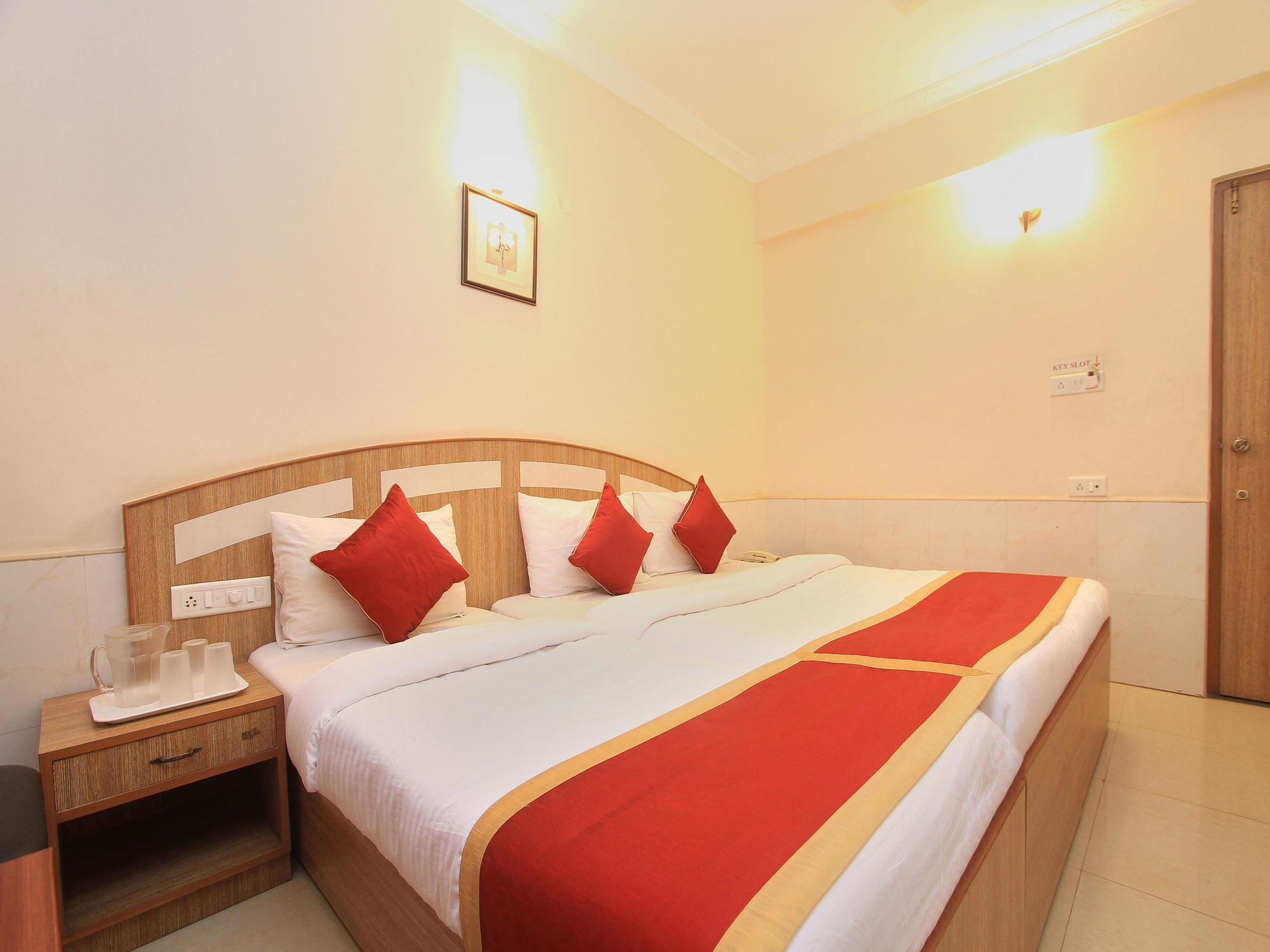 Oyo 9633 Srinidhi Residency Hotel Bangalore