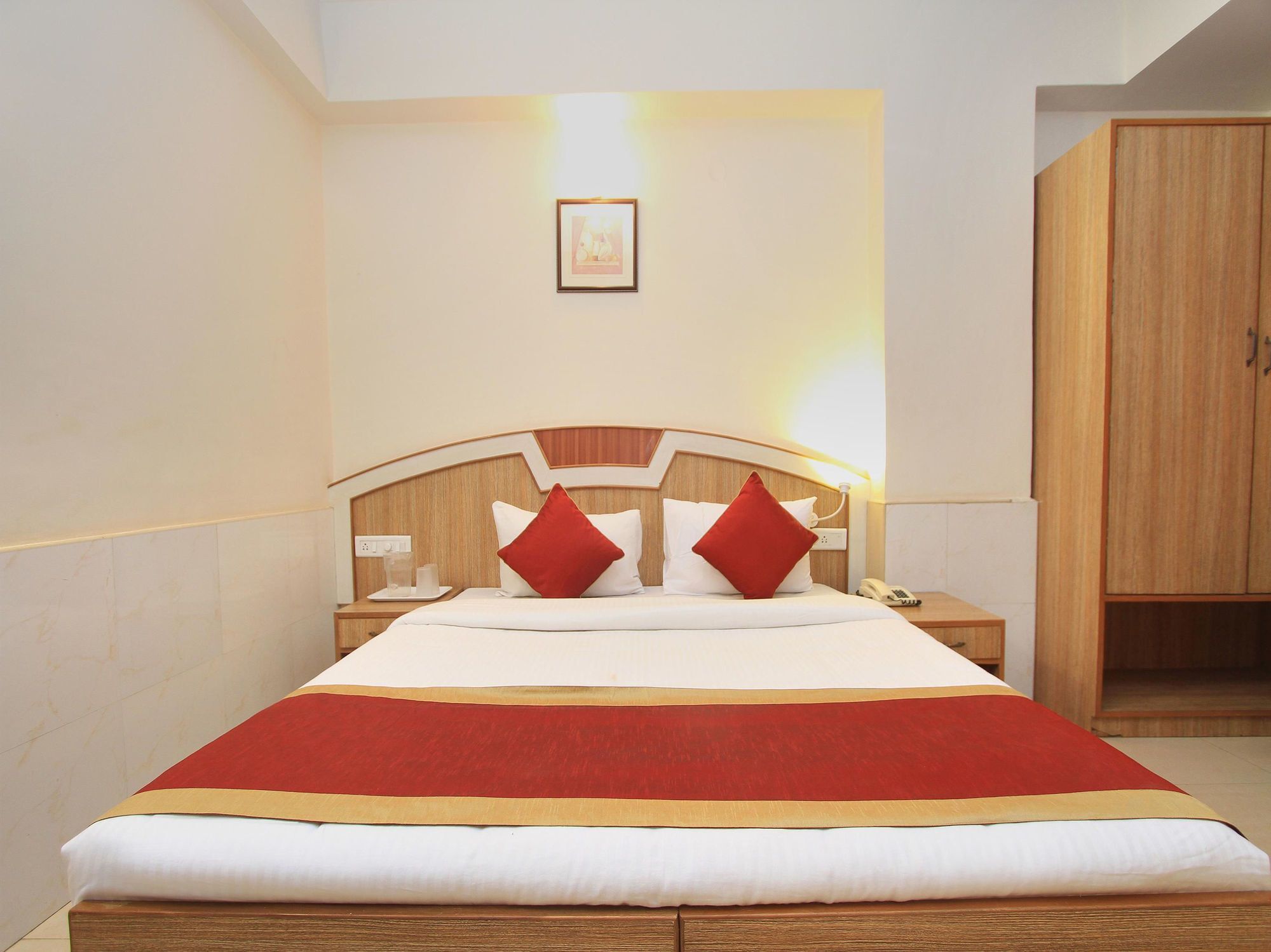 Hotel Oyo 9633 Srinidhi Residency 2*