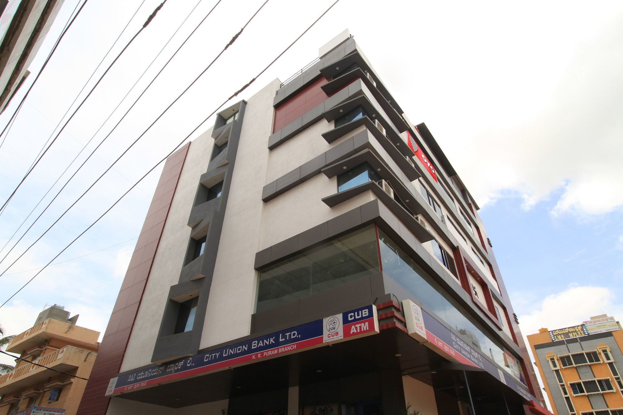 Hotel Oyo 4733 Champion Residency 3*