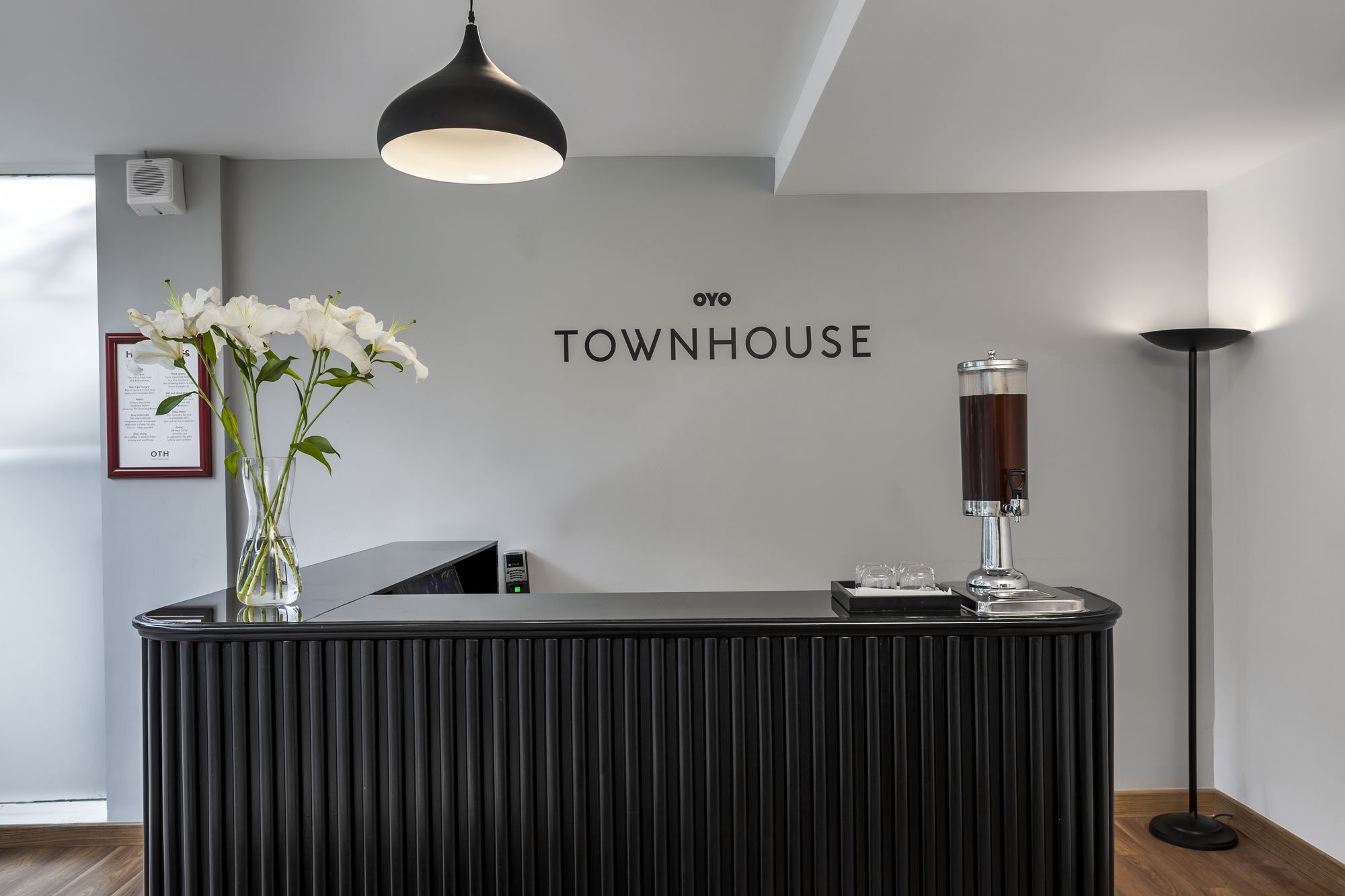 Oyo Townhouse Indiranagar Hotel