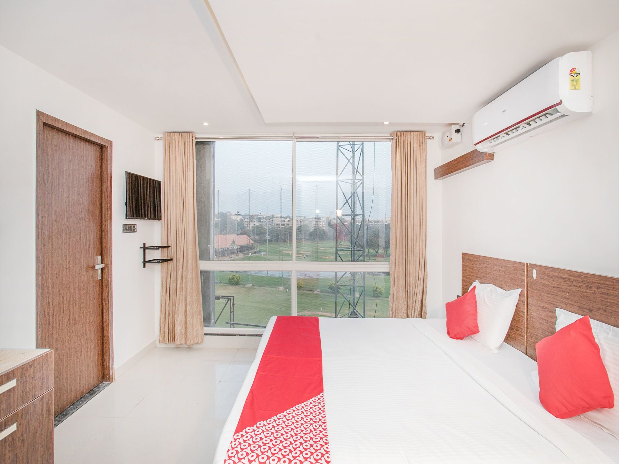O Corner Golf View Near Embassy Golf Link Business Park Hotel