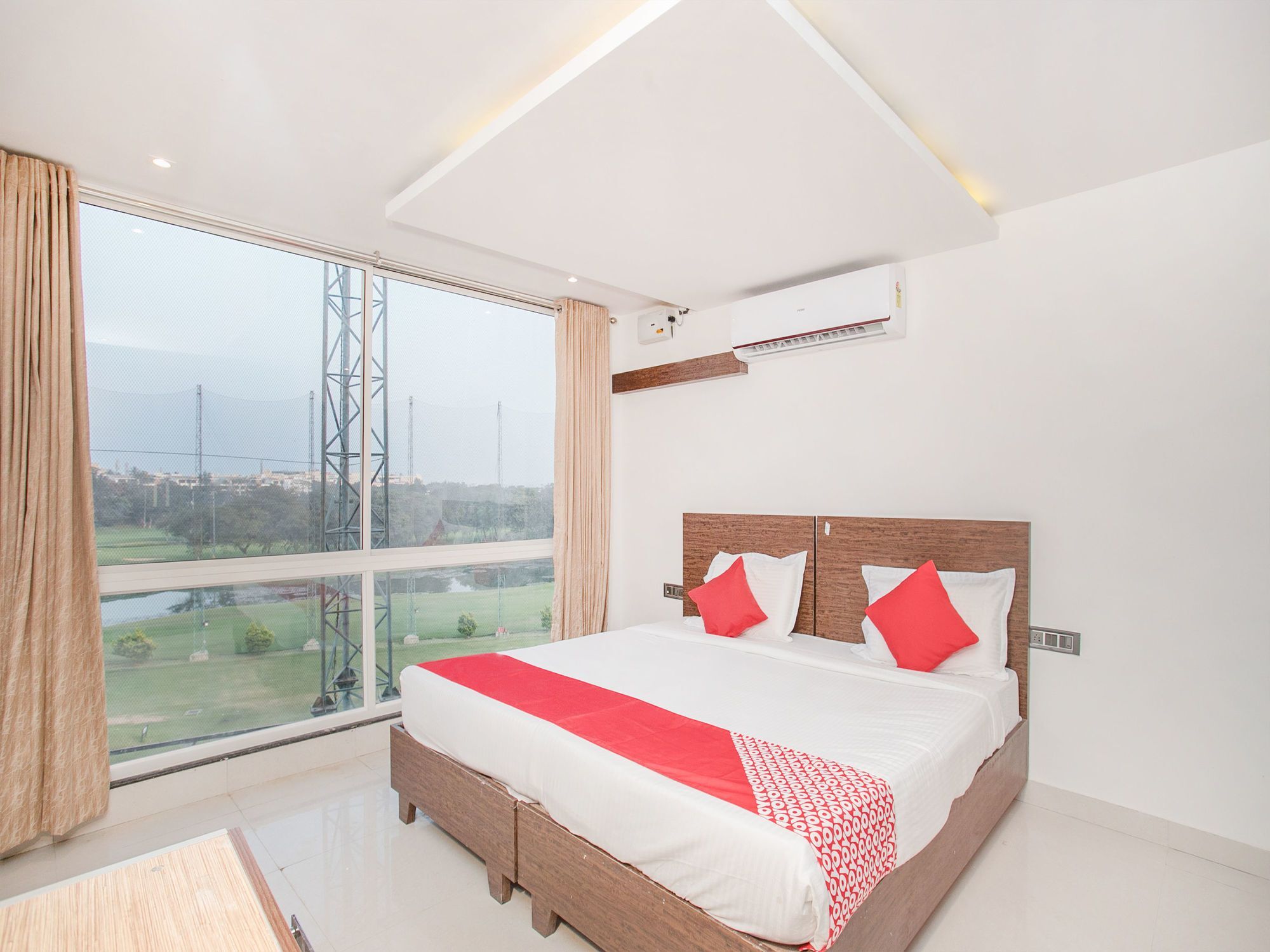O Corner Golf View Near Embassy Golf Link Business Park Bangalore