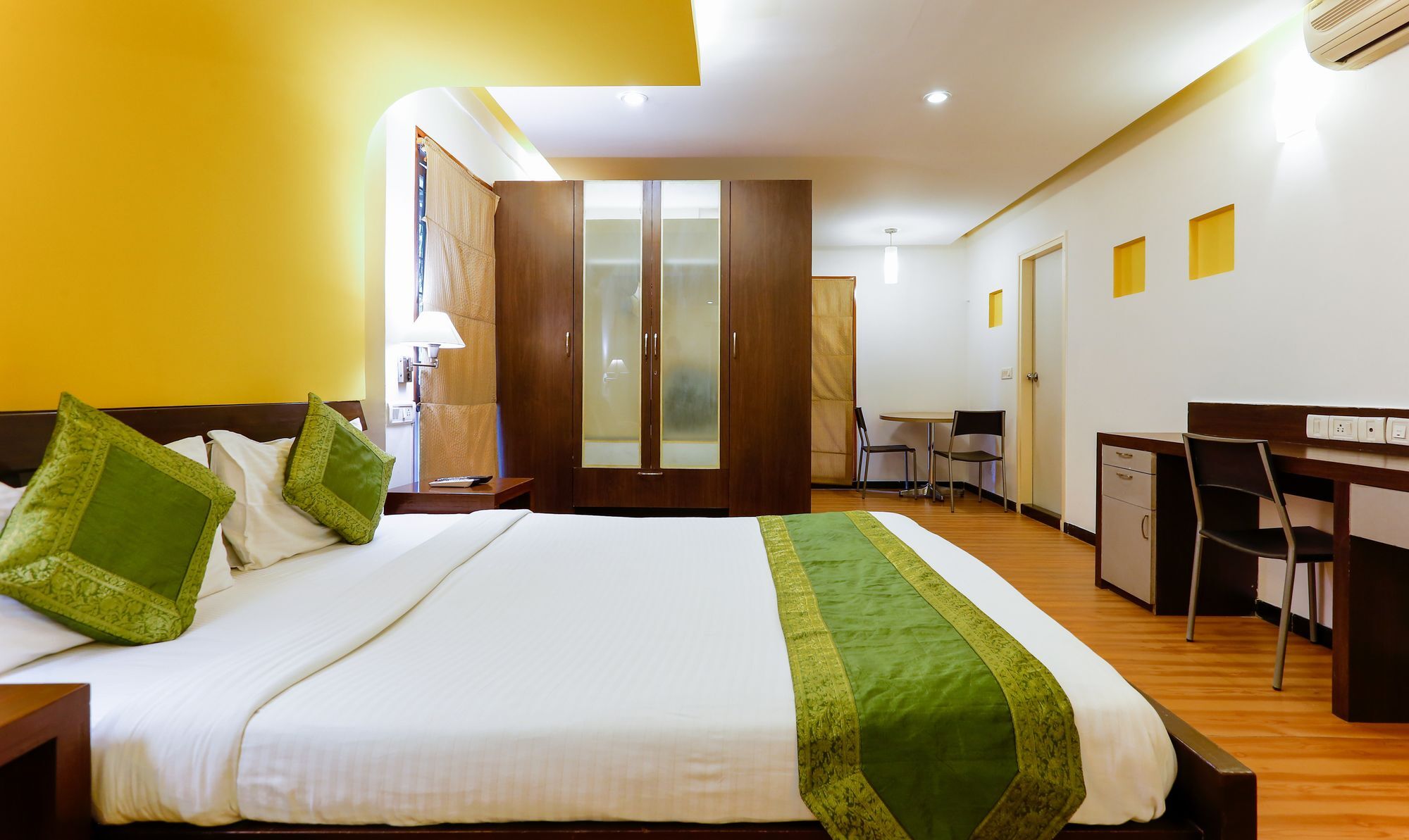 Treebo Red Carpet Hotel