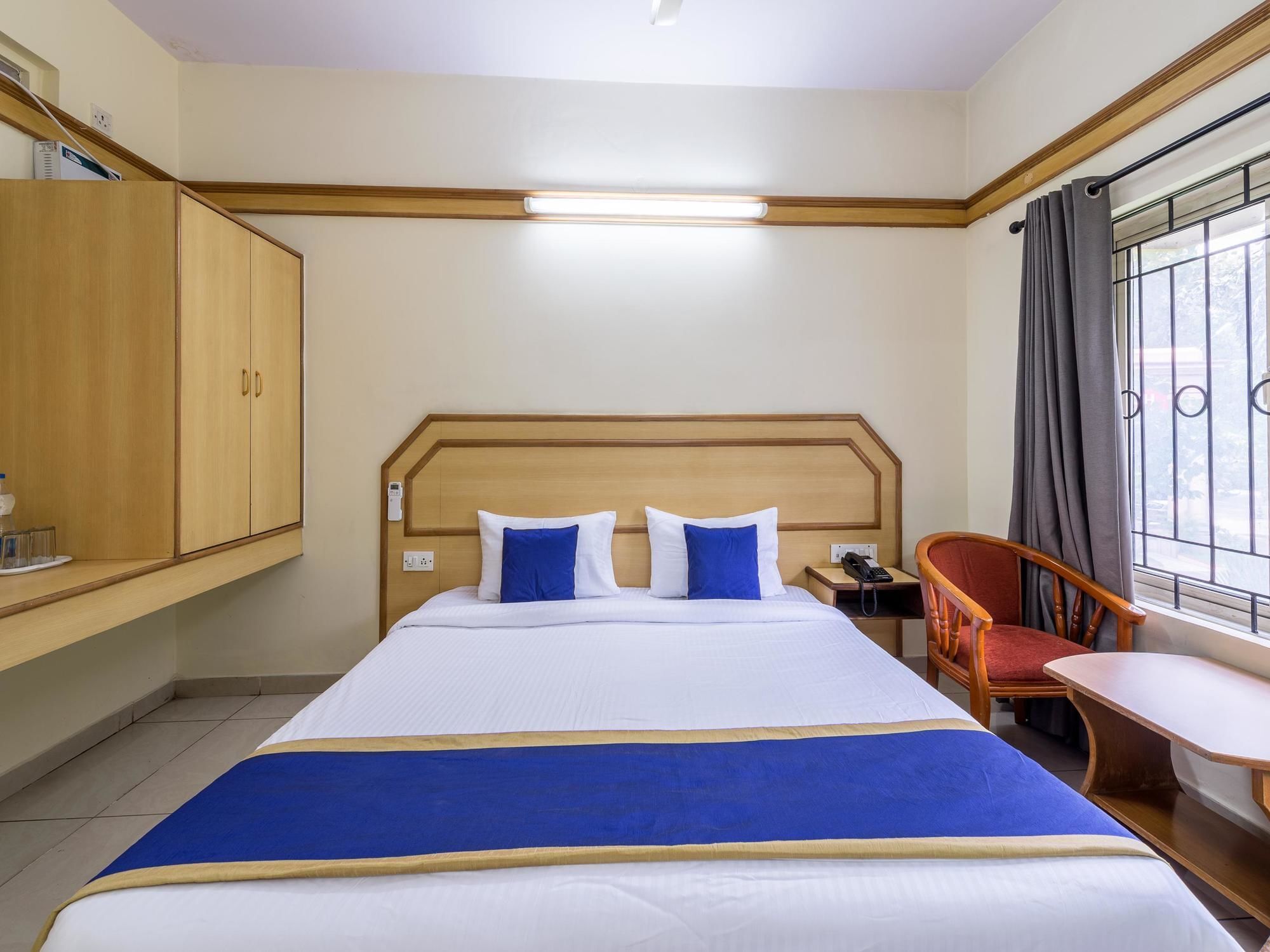 Hotel Oyo Mg Road Trinity Circle 3*