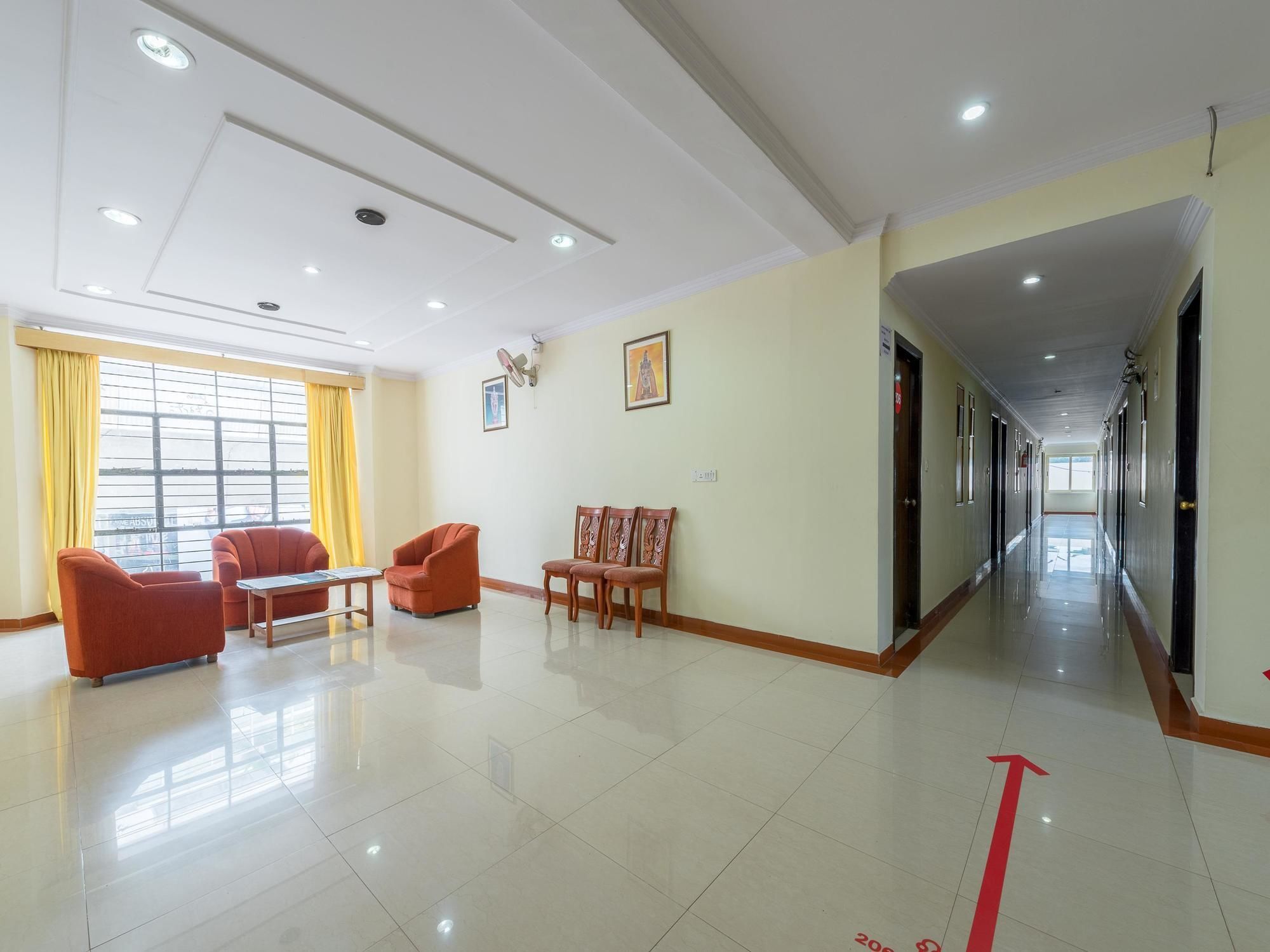 Hotel Oyo Mg Road Trinity Circle Bangalore