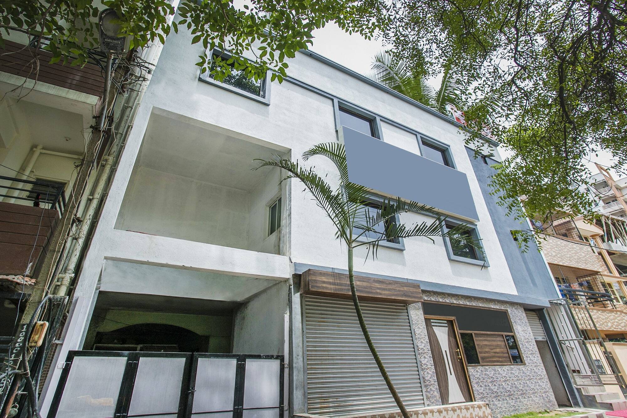 Hotel Oyo 13934 Shri Krishna Hometel 3*