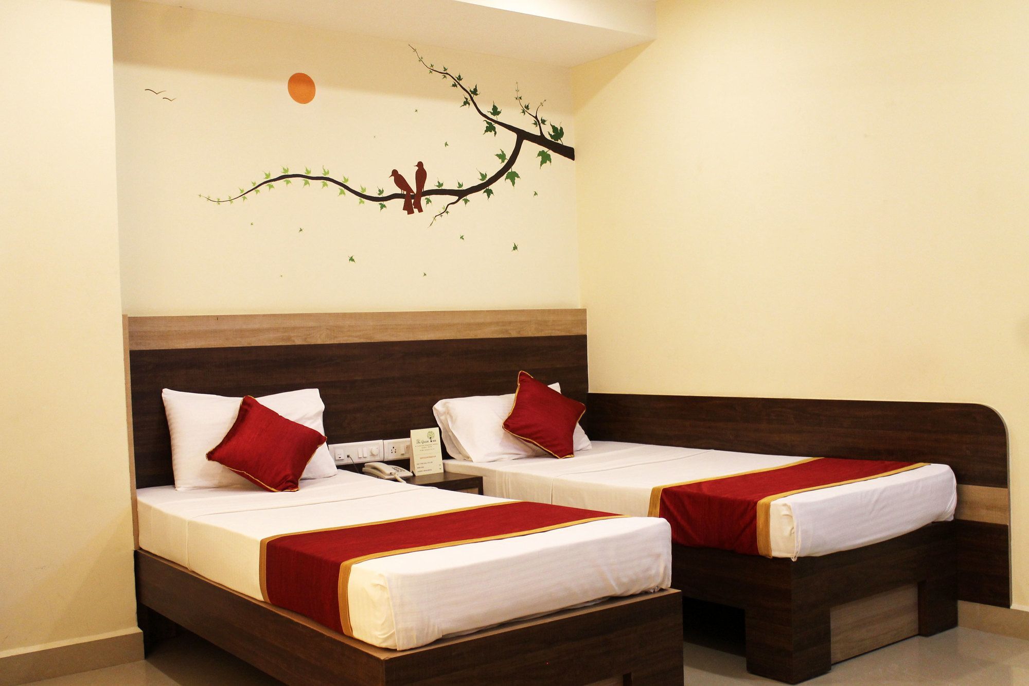 Hotel Trees 3*