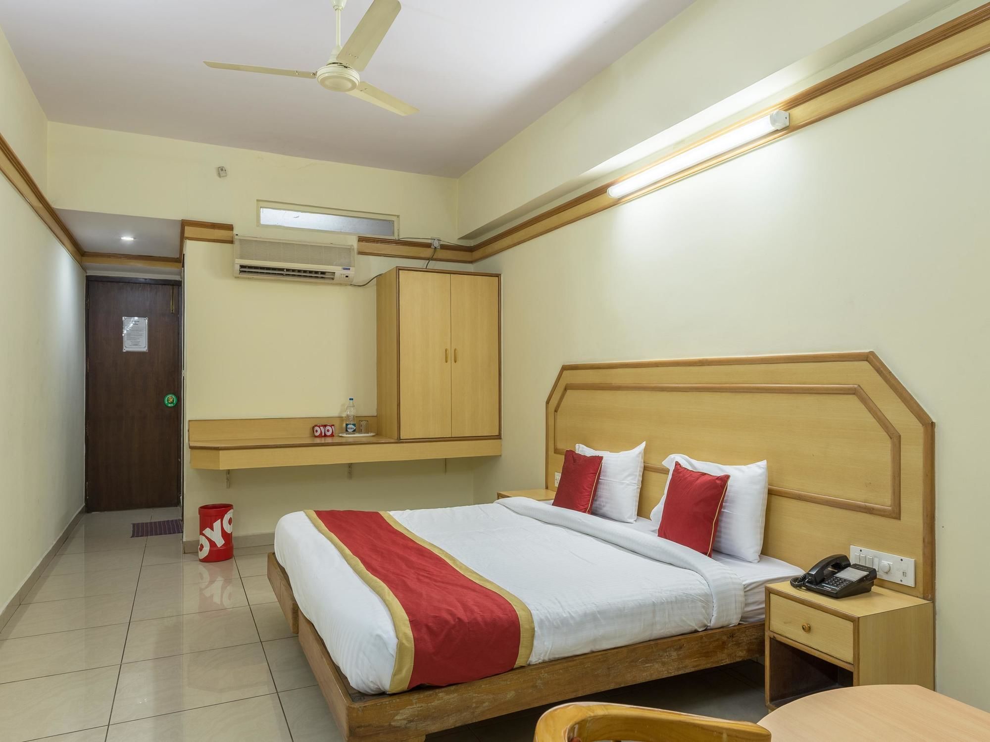 Hotel Oyo Mg Road Trinity Circle
