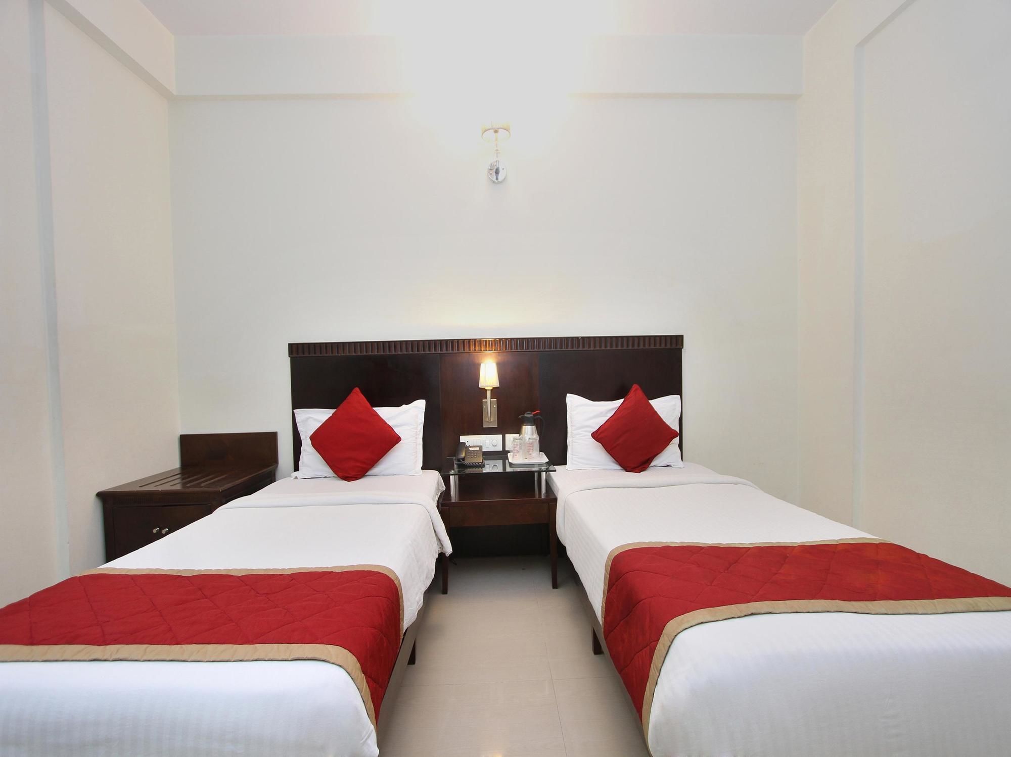Oyo 435 Amshi International 3* Bangalore