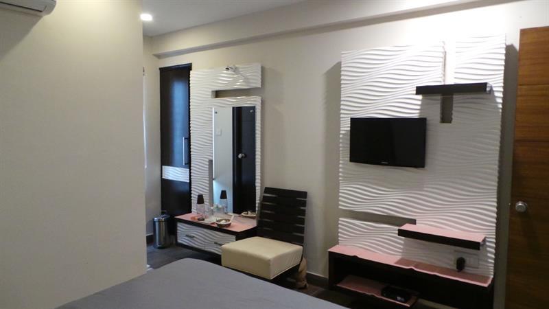 Hotel Empark 3*