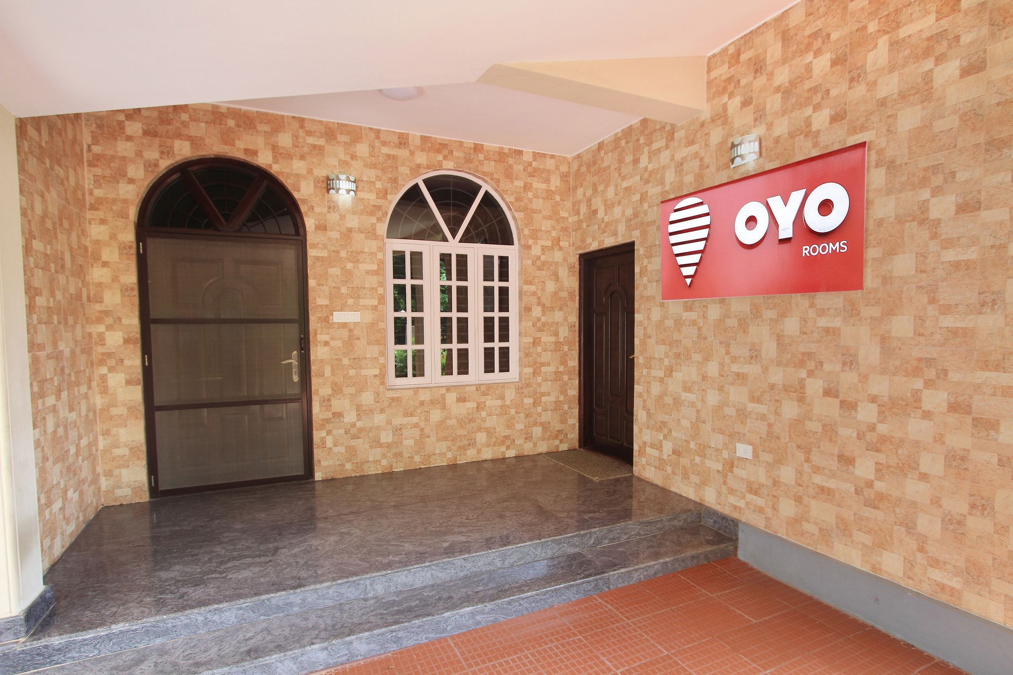 Oyo 9988 Hennur Road Hotel