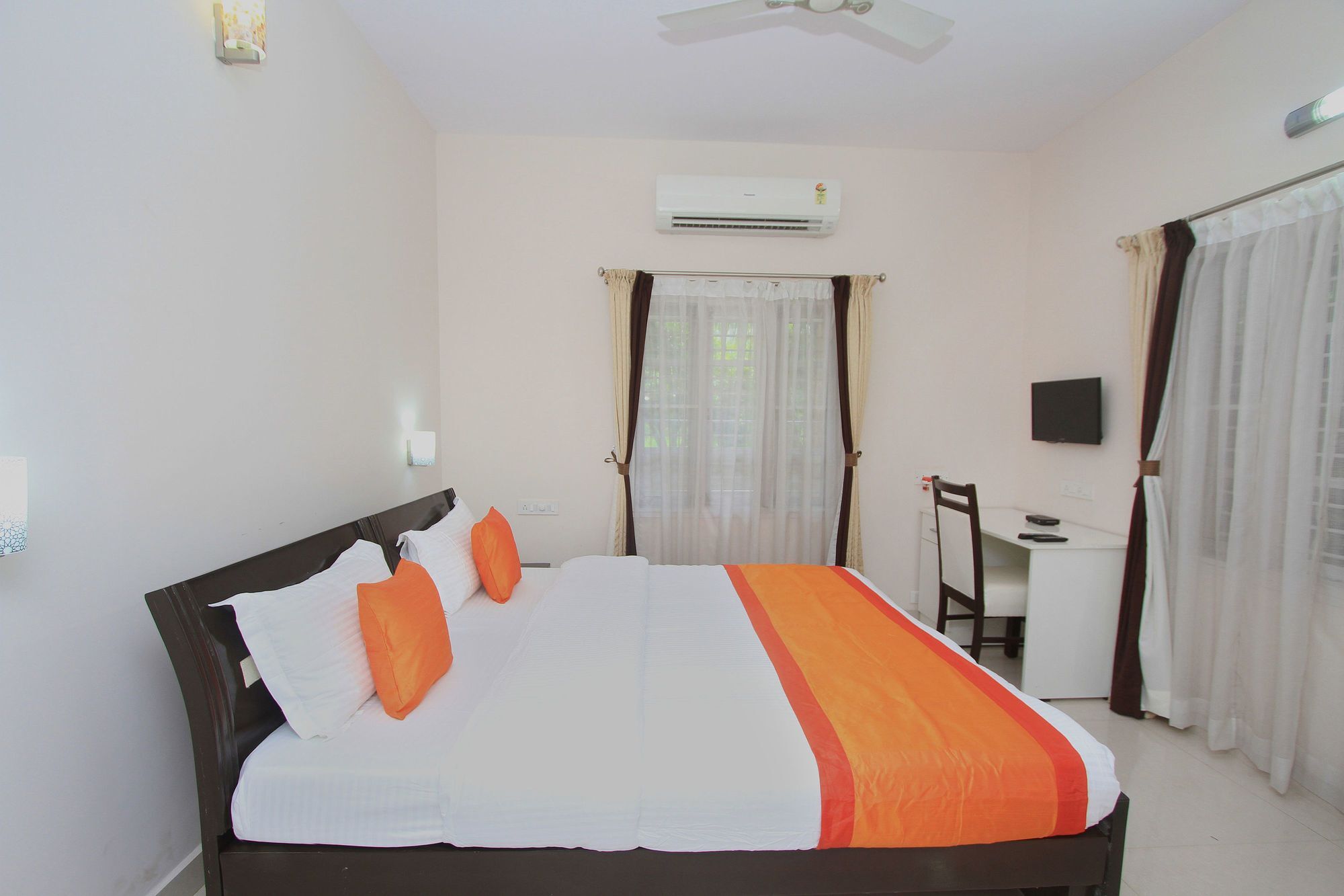 Hotel Oyo 9988 Hennur Road