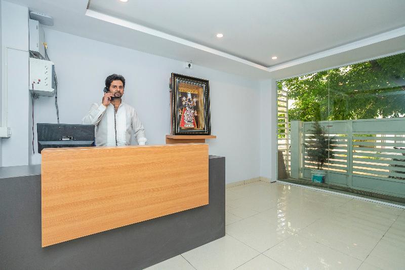 Hotel Oyo Flagship 29560 Bgs Gleneagles Global Hospital Bangalore