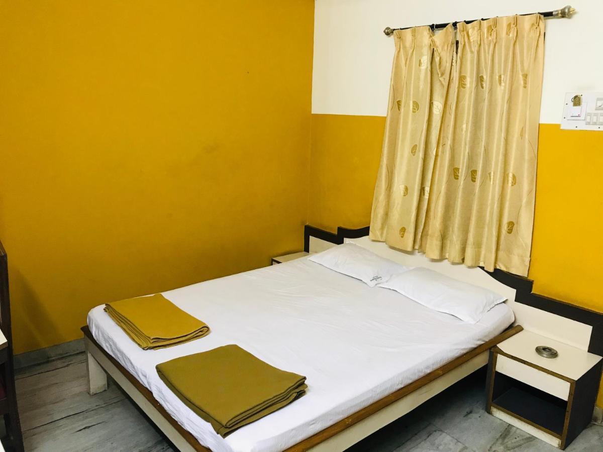 Greens Residency Lodge