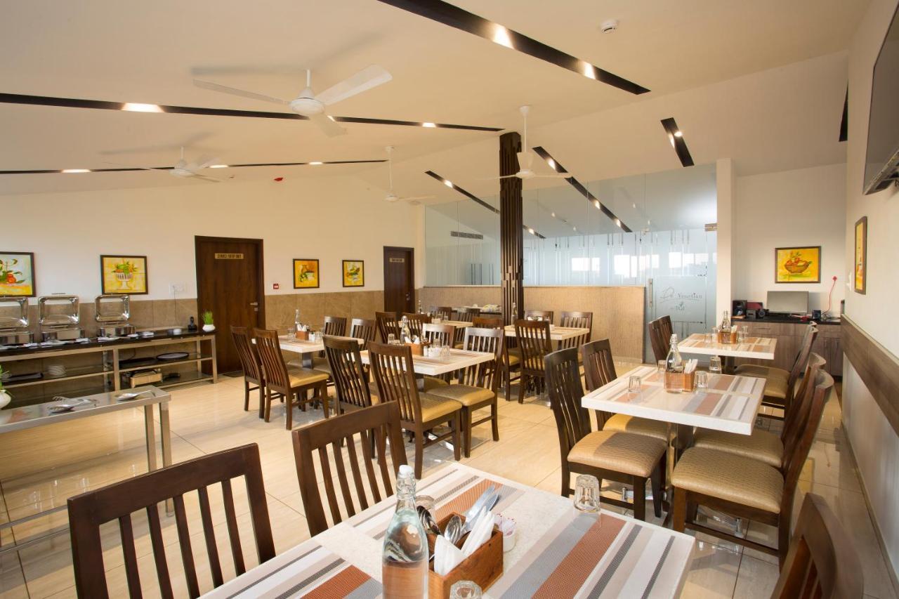 De Venetian By Tgi Hotel