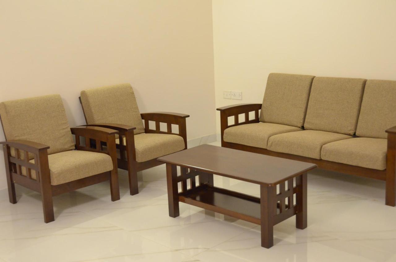 Crimson Lotus Hotel 3*