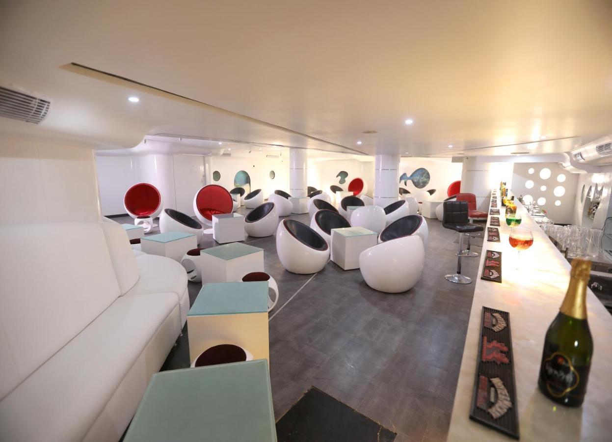 Shravanthi Sarovar Portico Hotel