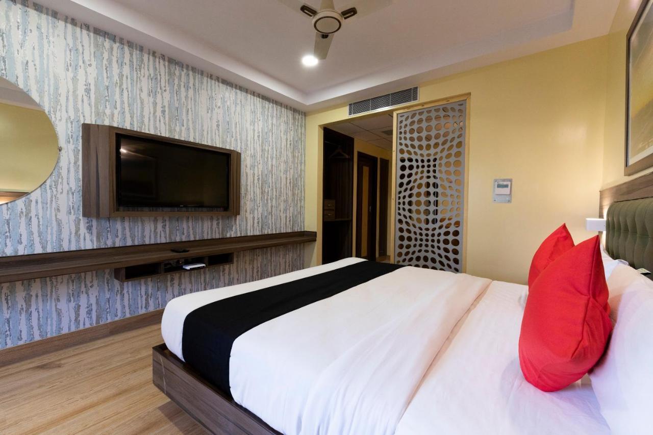 Capital O 18788 Phoenix & Hotel Bangalore