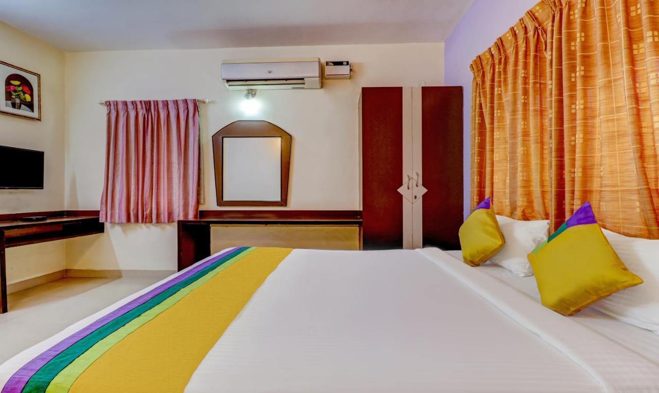 Treebo Trip Fern Leaf Hotel Bangalore