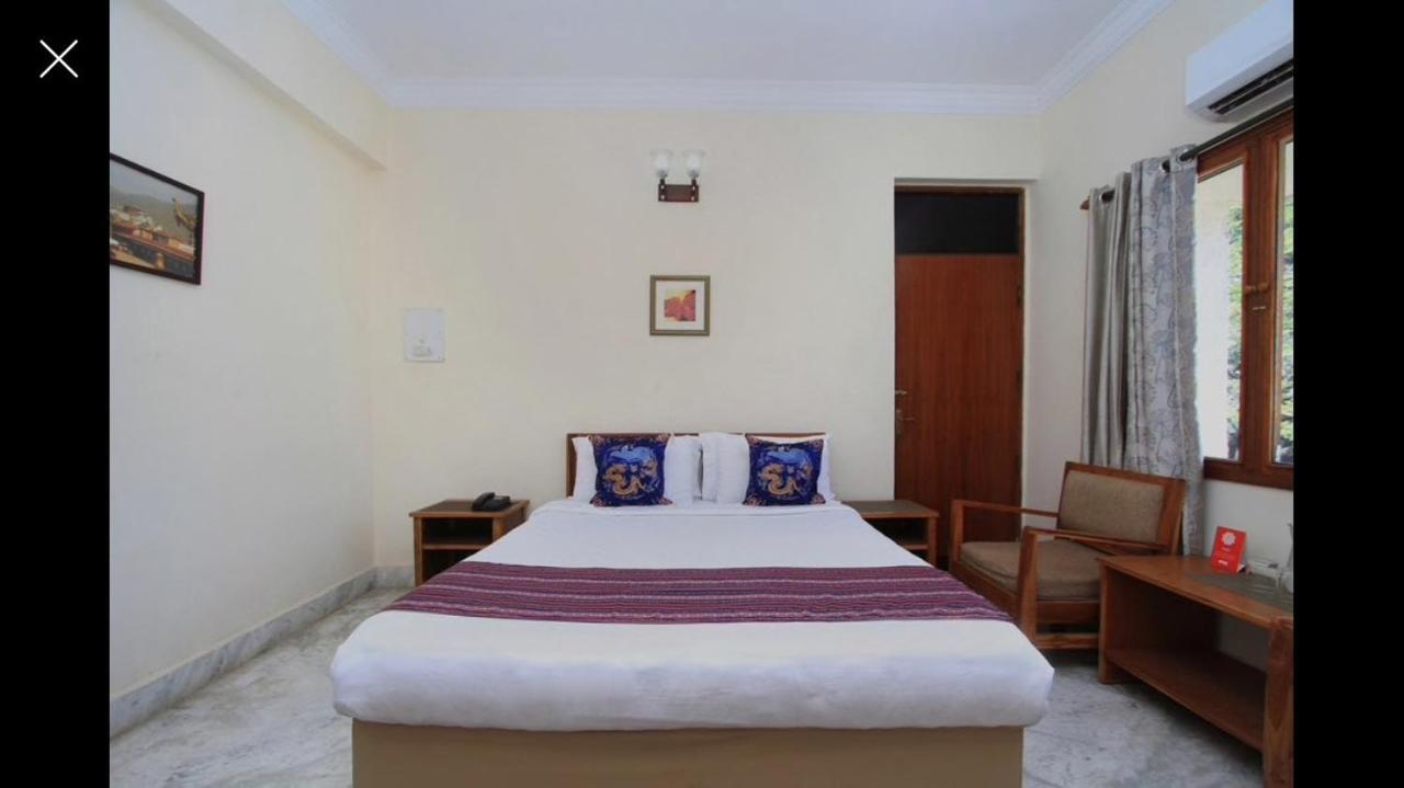 Hotel Himalayan 3*