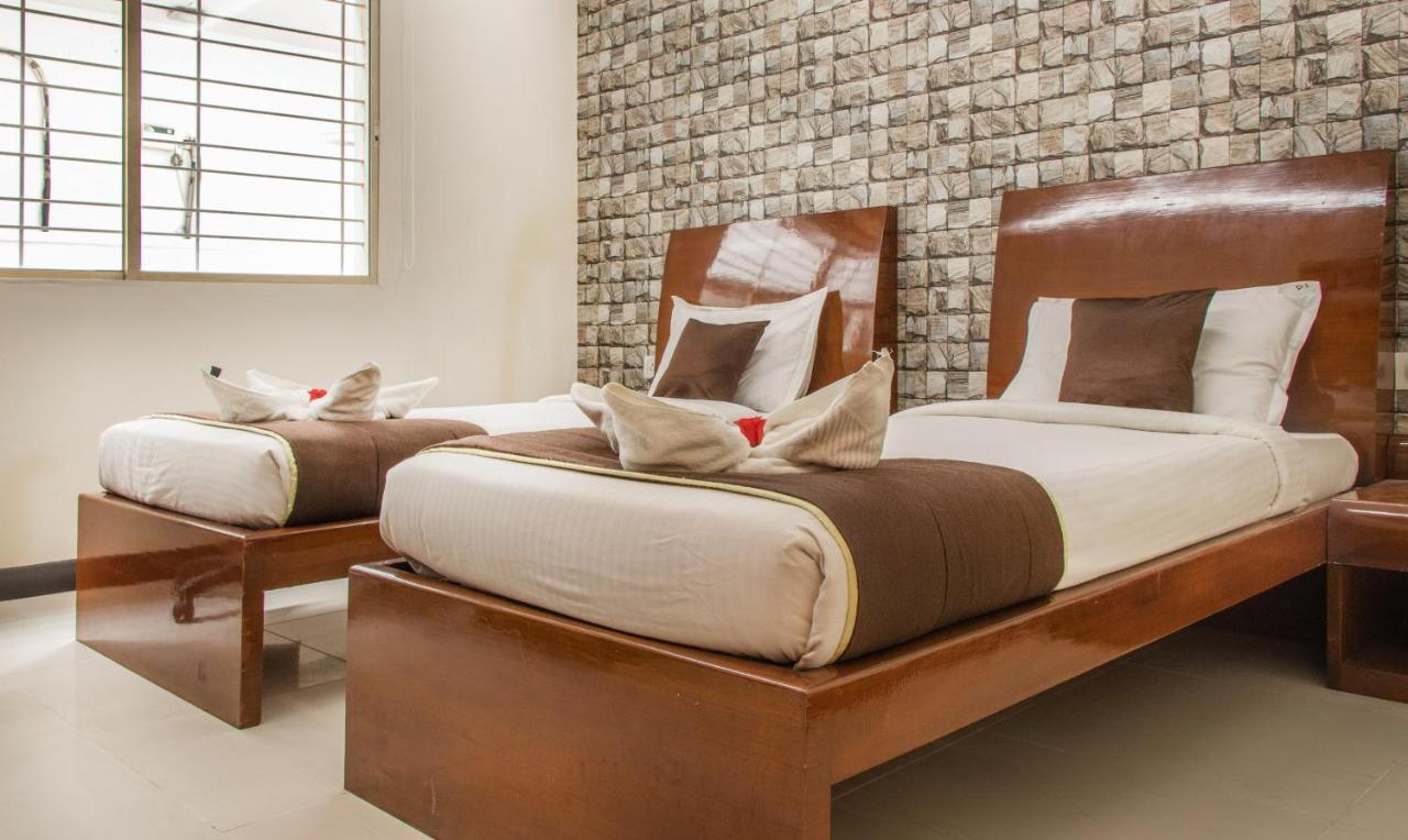Hotel Omatra Infantry Road 3*