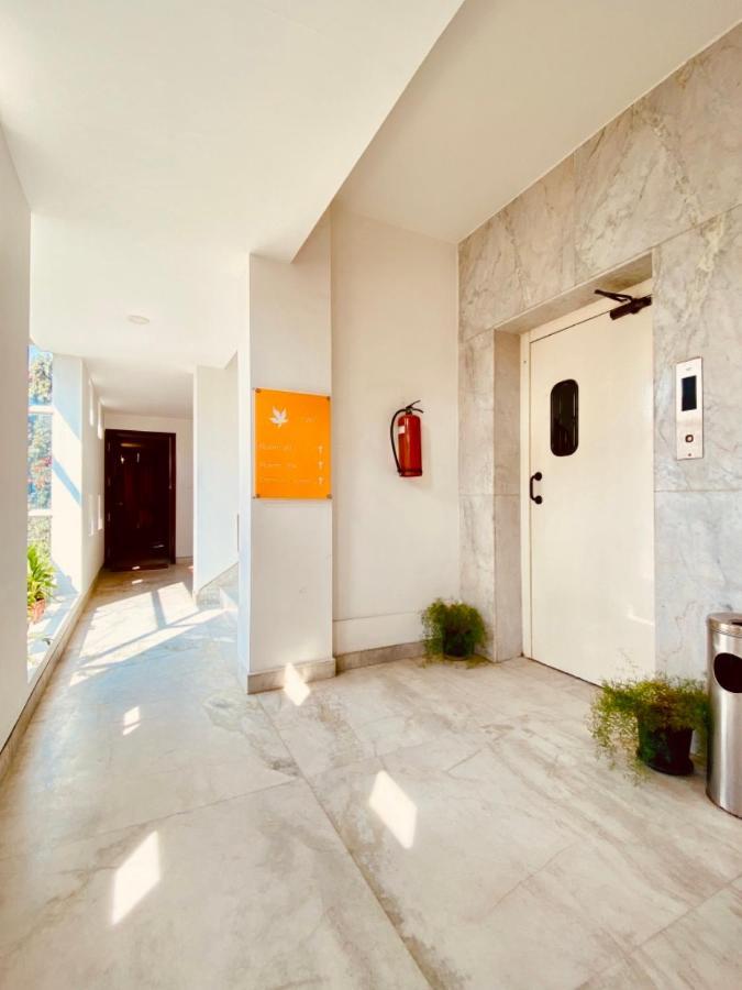 Maple Suites, Serviced