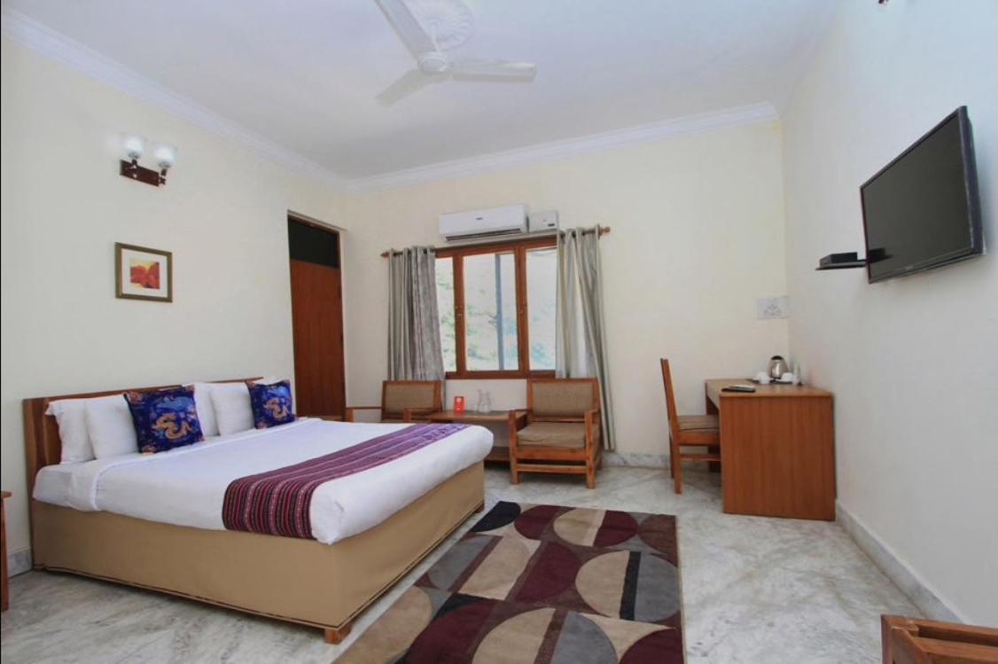 Hotel Himalayan 3*
