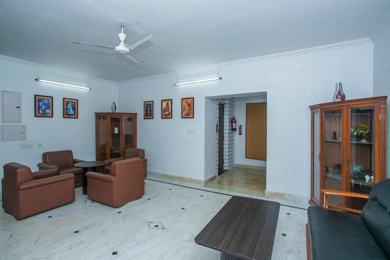 Hotel Oyo 26955 Asteria 3*