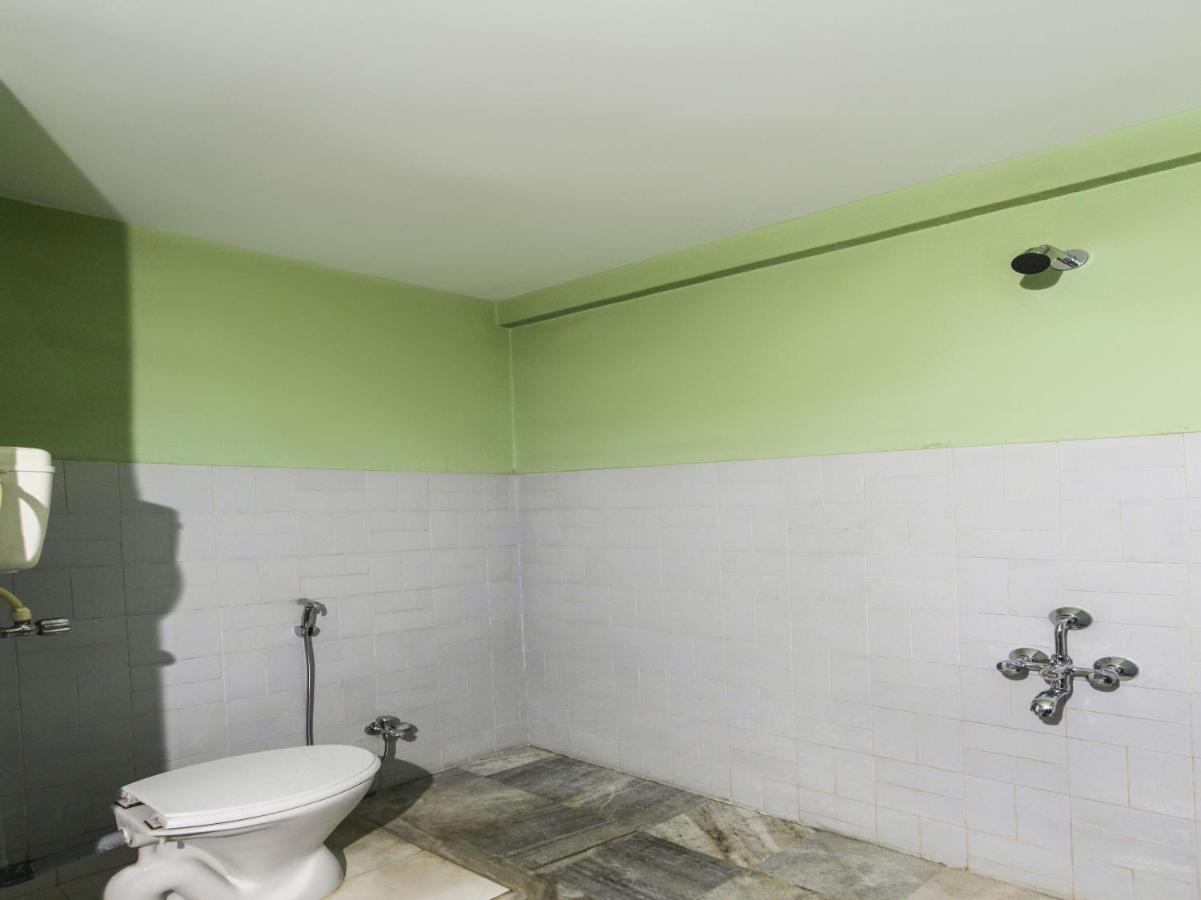 Oyo 26955 Asteria Hotel 3*