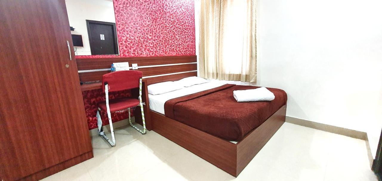Hotel Palm Bangalore