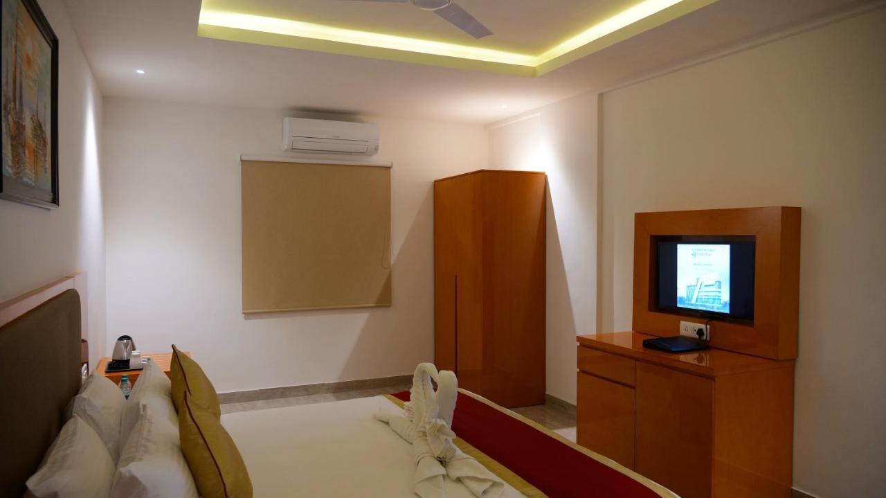 Hotel V One Hotel-ambara Elite 4*