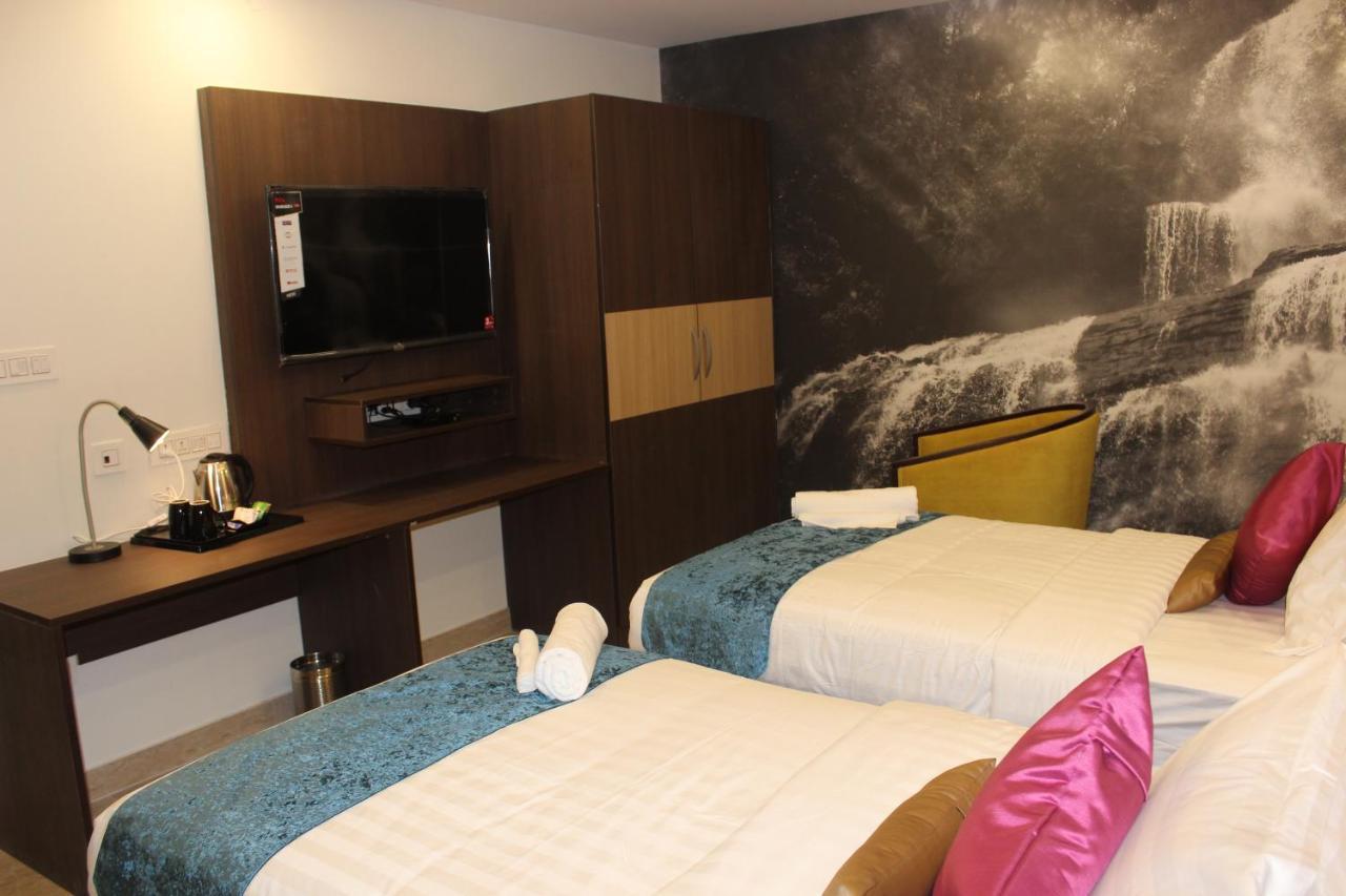 Urban Jade Hotel 4*