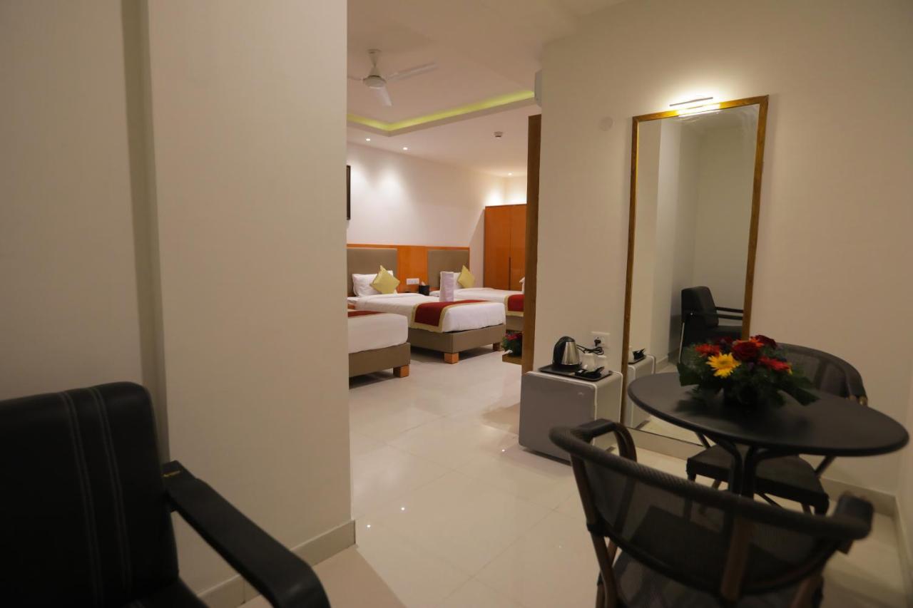 V One Hotel-ambara Elite