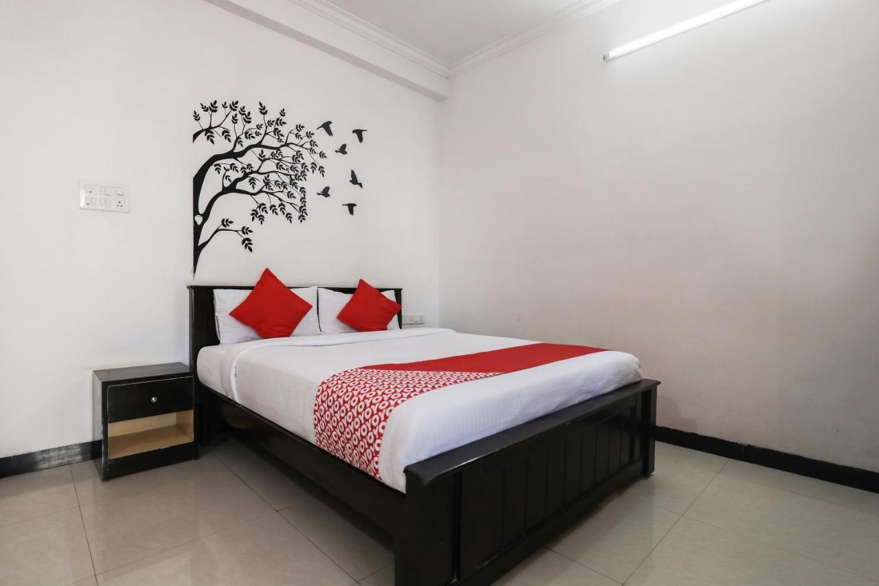 Oyo 29638 Gmr 18 Hotel Bangalore
