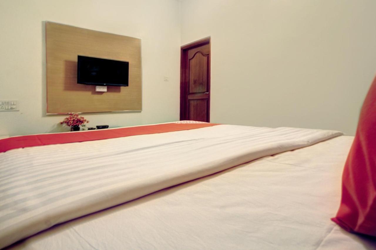Oyo 37916 Paradise Business Hotel 3*